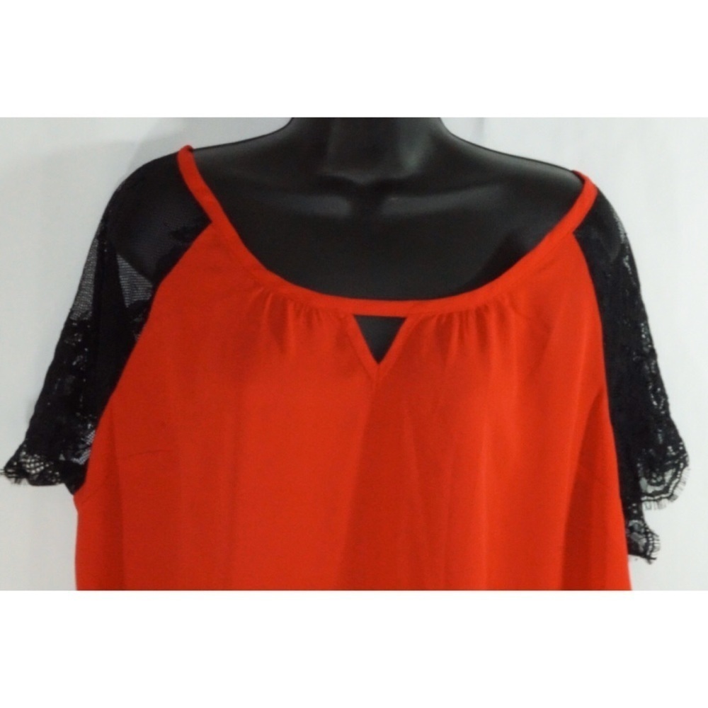 Torrid Red Blouse Black Short Embroidered Sleeve 1 - Picture 2 of 6
